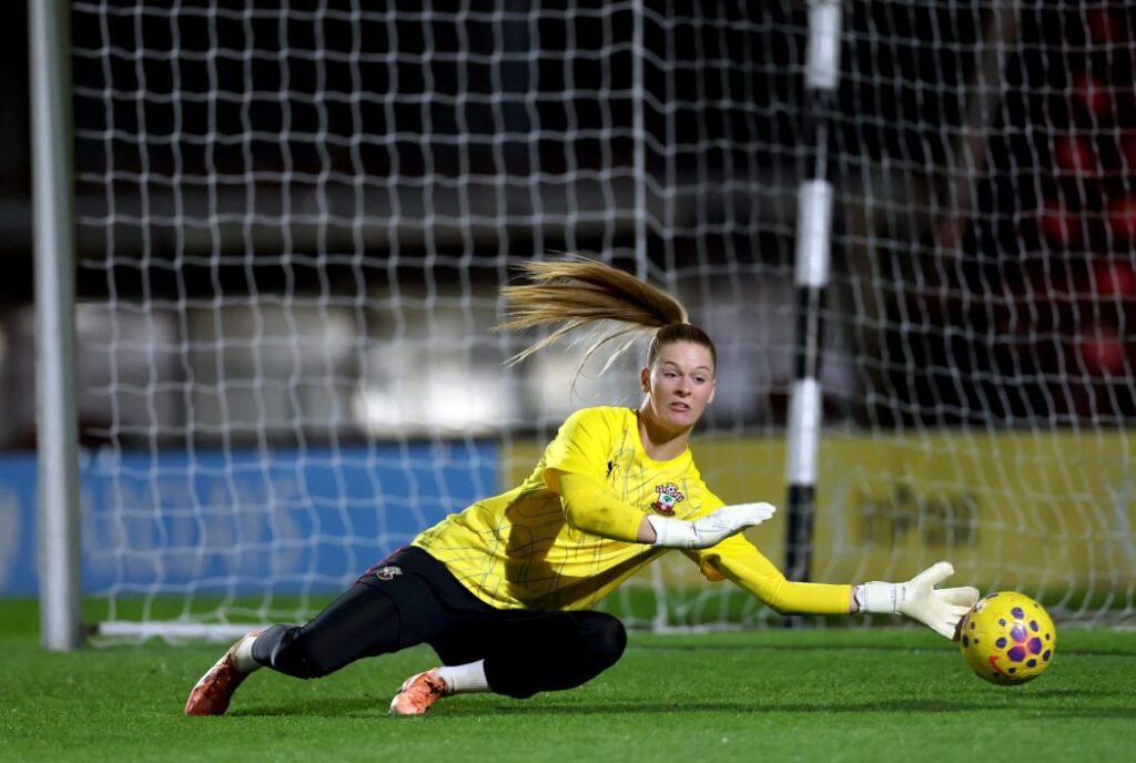 Sunderland sign Southampton keeper Stenson