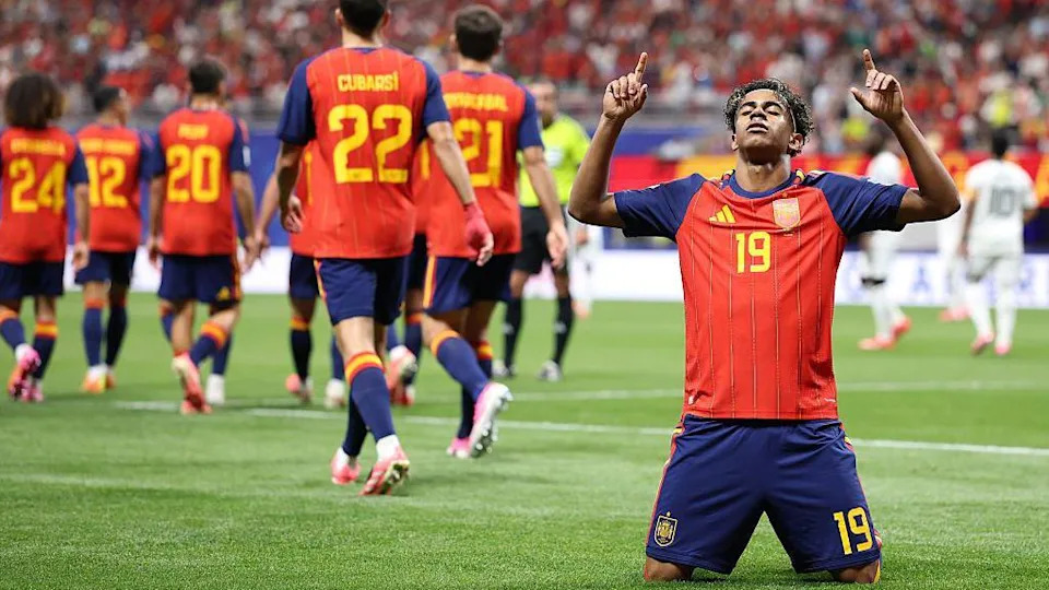 Lamine Yamal celebrates scoring against Saudi Arabia