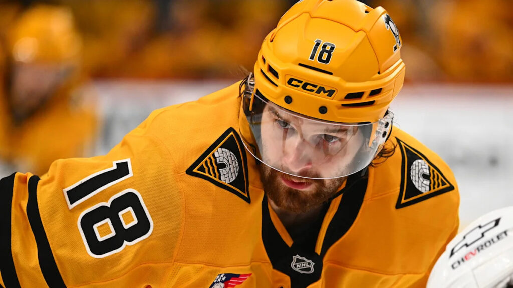 Penguins sign veteran forward Tommy Novak to a 3-year contract extension