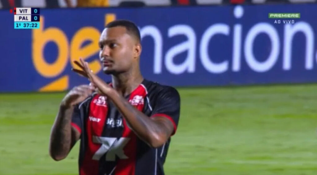 Controversy in the Brasileirão! Player sent off for robbery gesture 🟥 Controversy in the Brasileirão! Player sent off for robbery gesture 🟥