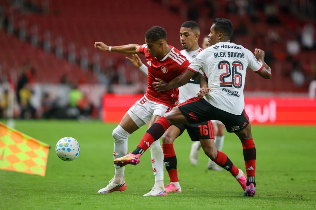 Inter and Flamengo draw in clash at Beira-Rio Inter and Flamengo draw in clash at Beira-Rio