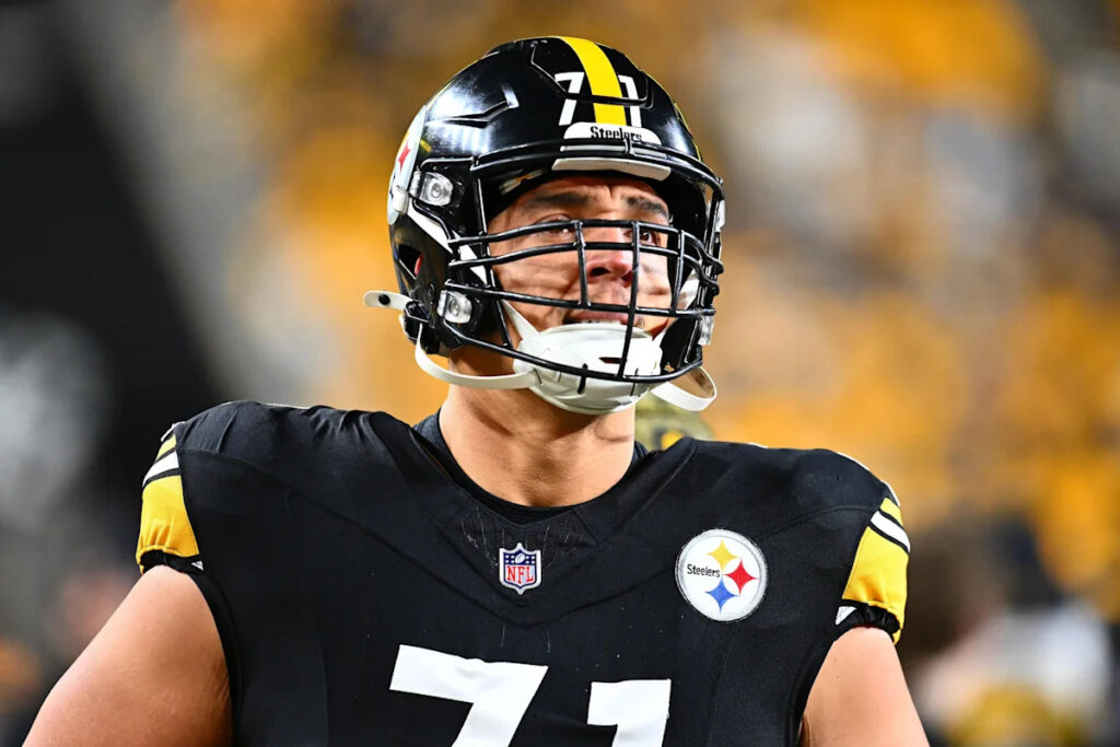 Former Steelers offensive lineman announces retirement Former Steelers offensive lineman announces retirement