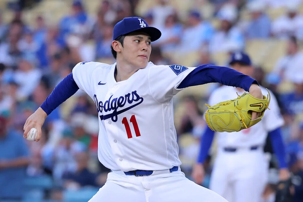 Roki Sasaki keeps impressing as Dodgers defeat Mariners 6-2