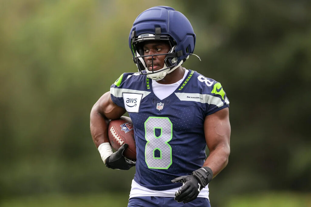 Pre-Snap Reads 7/28: RBs making noise as Seahawks training camp pushes forward