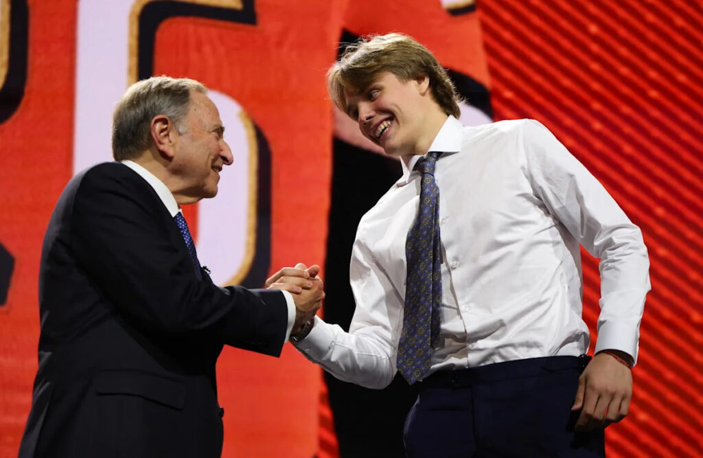 Did Flyers Force Ducks to Rush Recent 1st-Round Pick Into NHL?