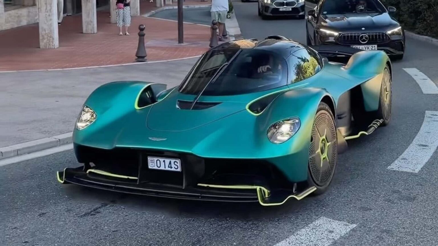 Fernando Alonso Drives Aston Martin Valkyrie In Monaco: Video