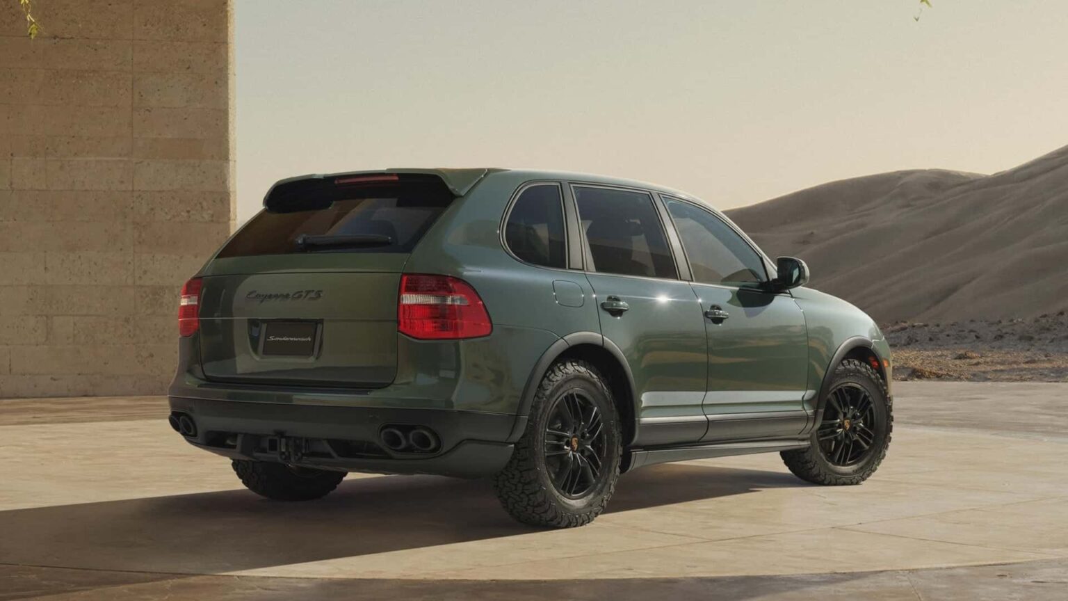Want A One-Off Cayenne Or Panamera? Porsche Will Make It Happen Want A One-Off Cayenne Or Panamera? Porsche Will Make It Happen