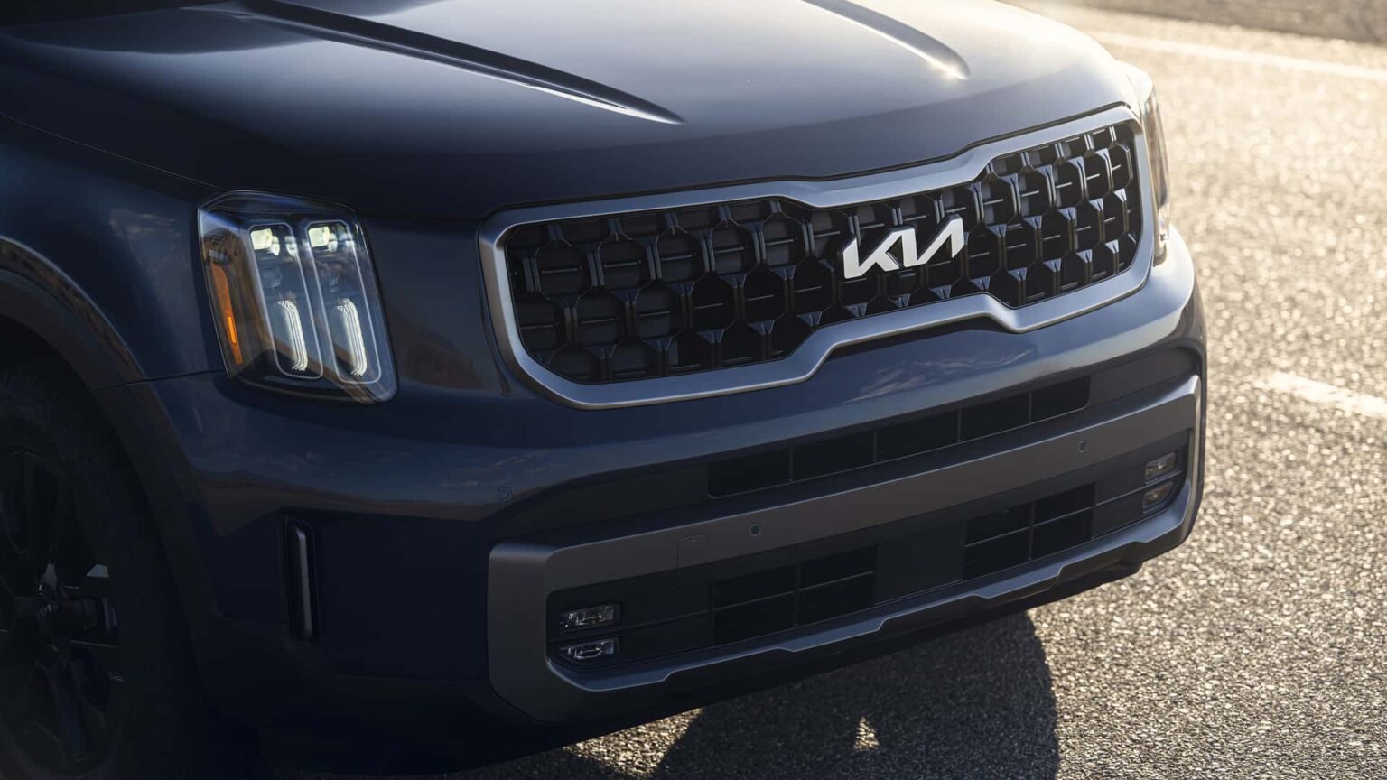 Kia Dealership Caught On Video Using Customer Parts Kia Dealership Caught On Video Using Customer Parts