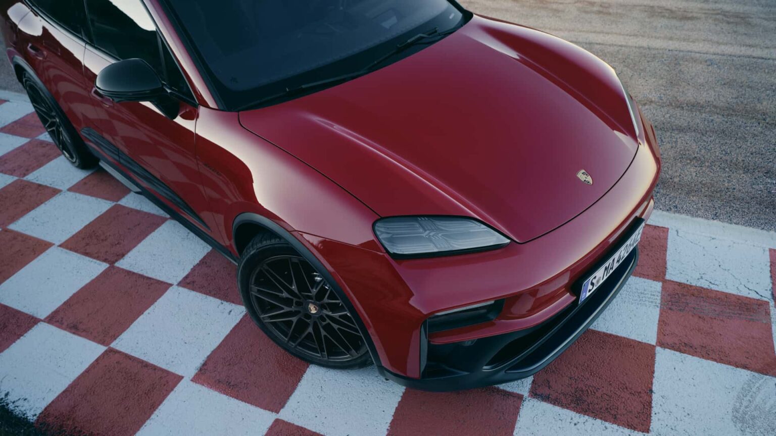 This Camouflaged Prototype Could Be Hiding Porsche’s Next Gas-Powered SUV This Camouflaged Prototype Could Be Hiding Porsche’s Next Gas-Powered SUV