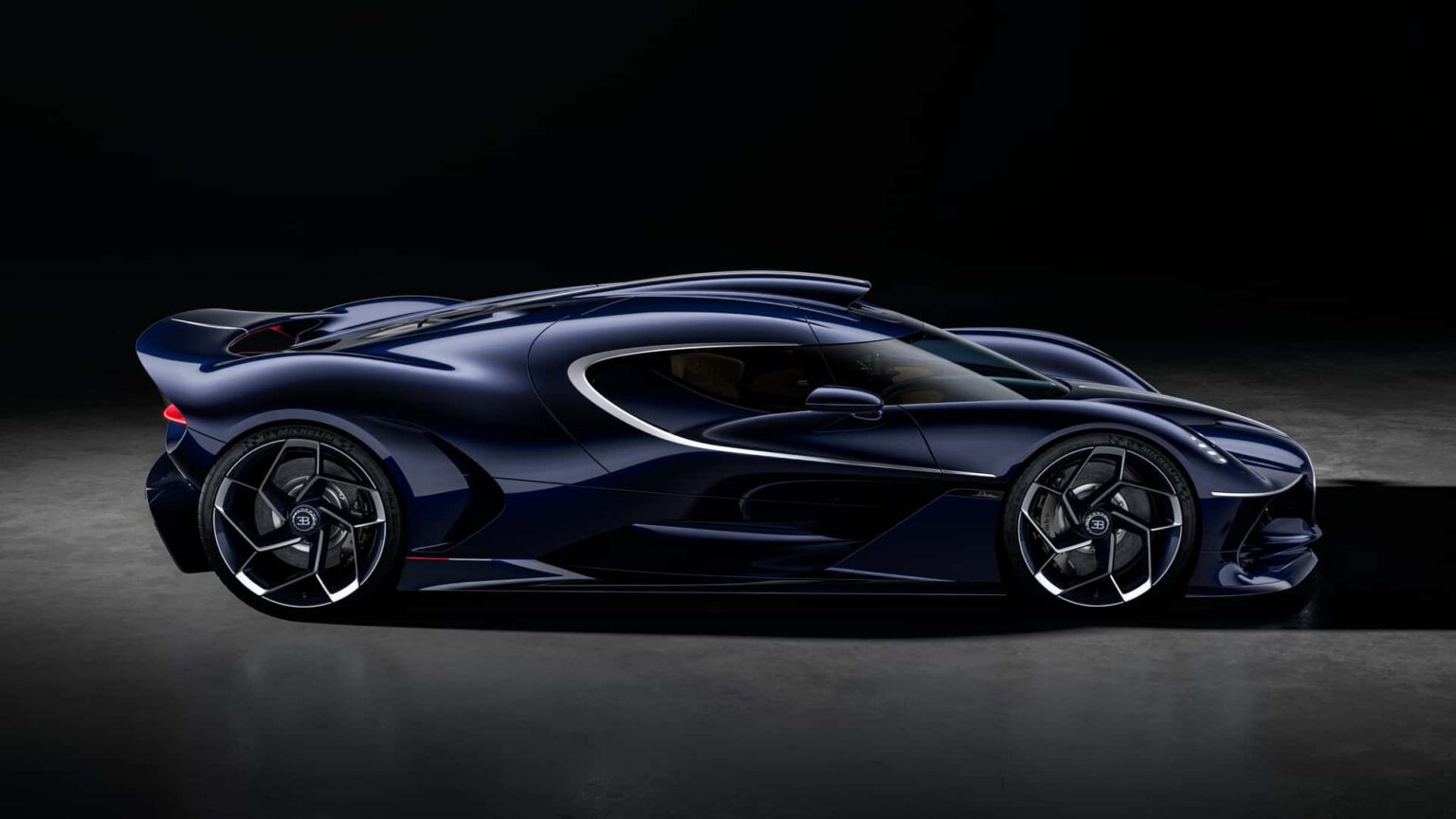 Bugatti Turned Its Bolide Track Car Into A Rolling Sculpture: Meet Destrier Bugatti Turned Its Bolide Track Car Into A Rolling Sculpture: Meet Destrier