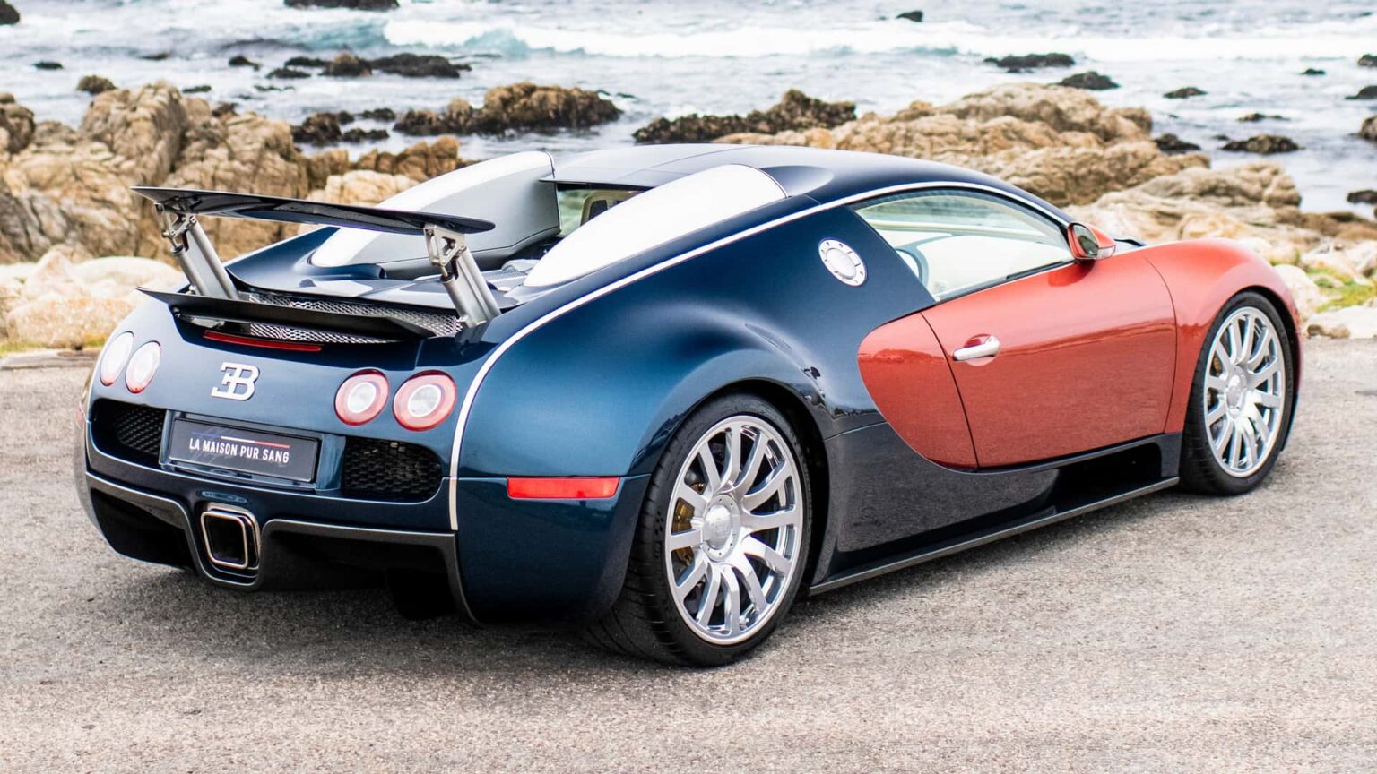 Fully Restored Bugatti Veyron Breaks Cover