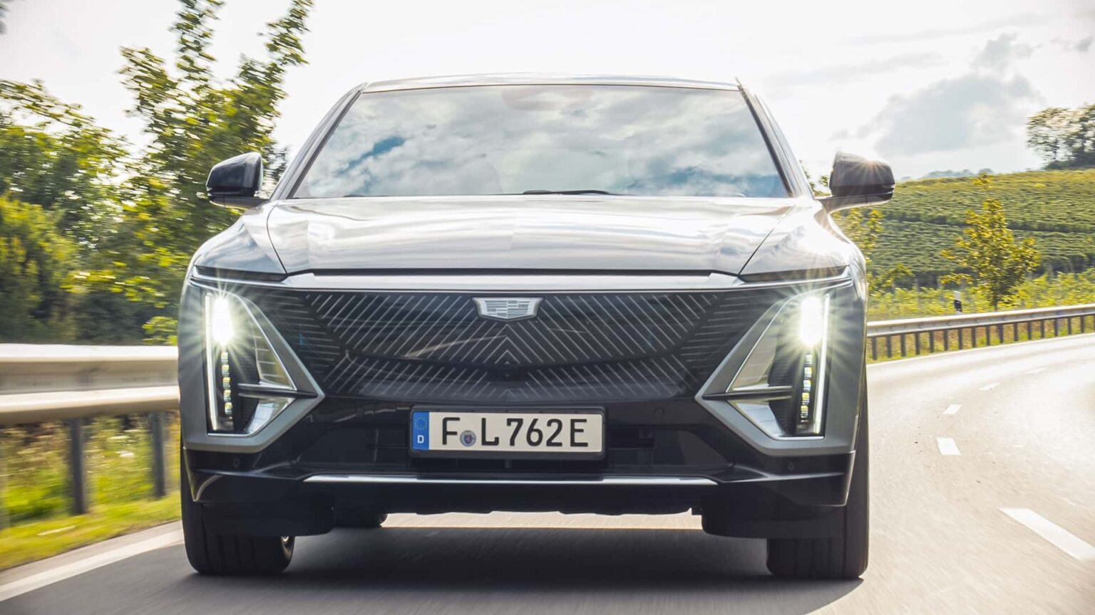 GM Rethinks Cadillac’s UK Relaunch Amid EV Market Shifts GM Rethinks Cadillac’s UK Relaunch Amid EV Market Shifts