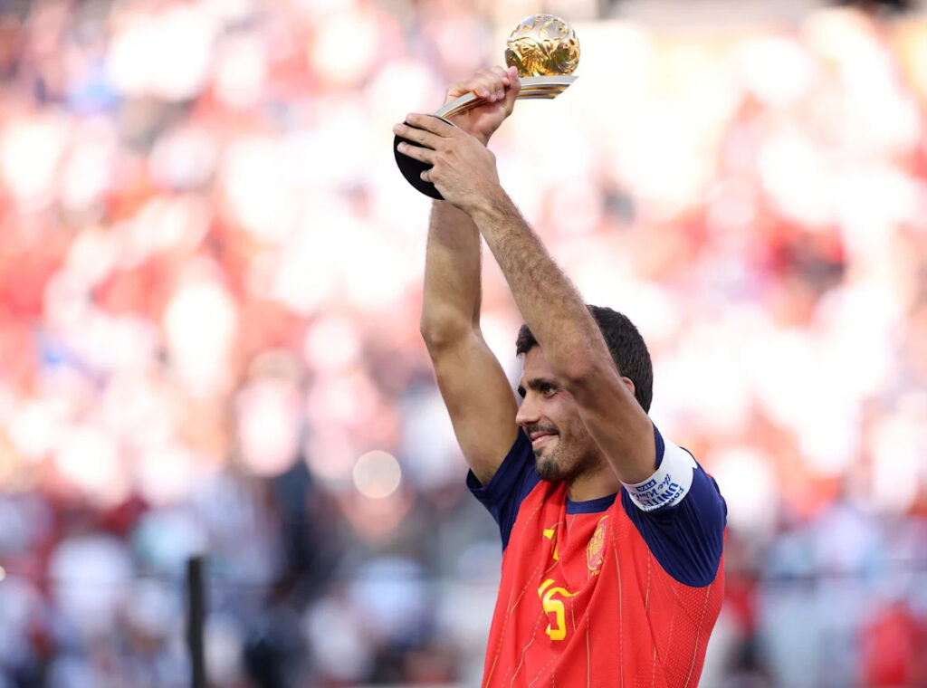 Barcelona midfield target not interested in Camp Nou move; wants to join Real Madrid