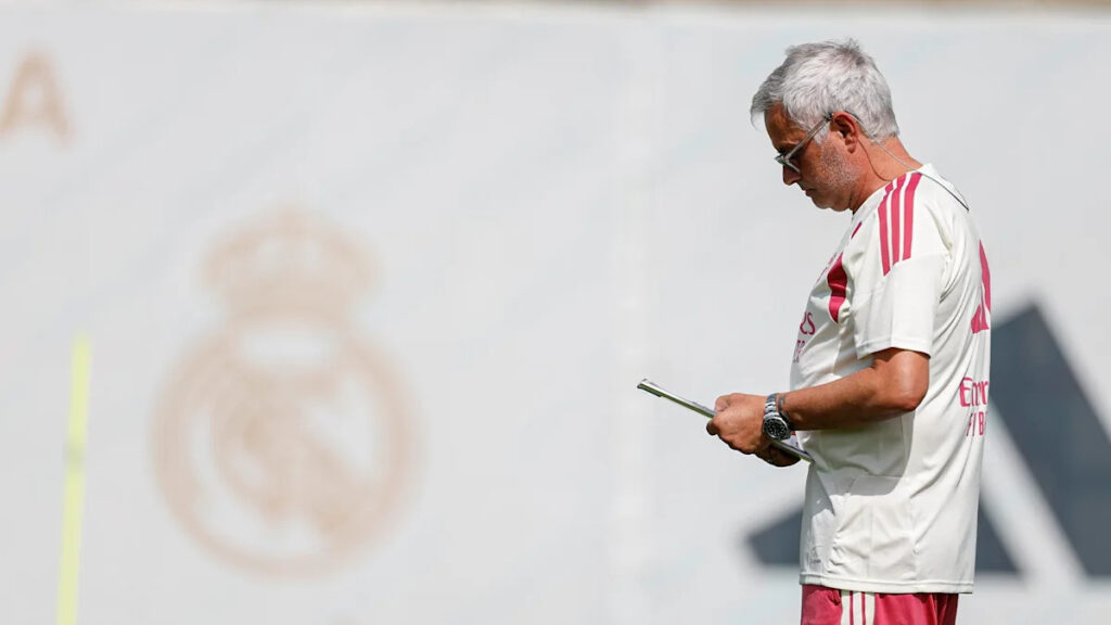 Real Madrid want to sign a ‘world class’ centre-back this summer – report