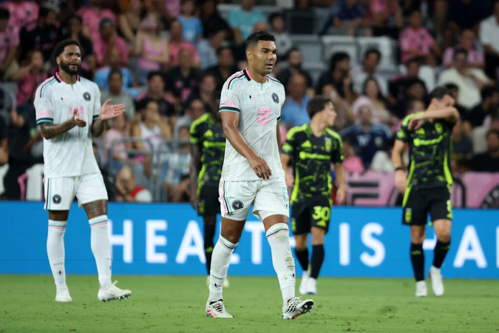 🎥 MLS: Lewandowski bags first brace, Casemiro scores own goal