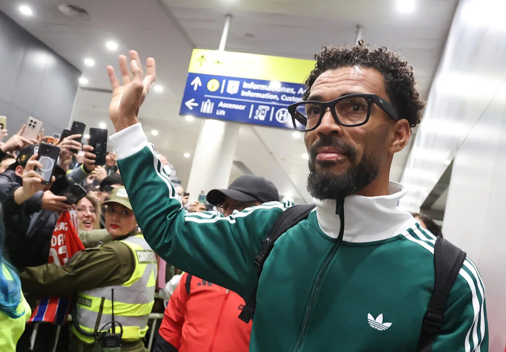 Now it’s for real! Vozinha lands in 🇨🇱 to bolster Colo-Colo Now it’s for real! Vozinha lands in 🇨🇱 to bolster Colo-Colo
