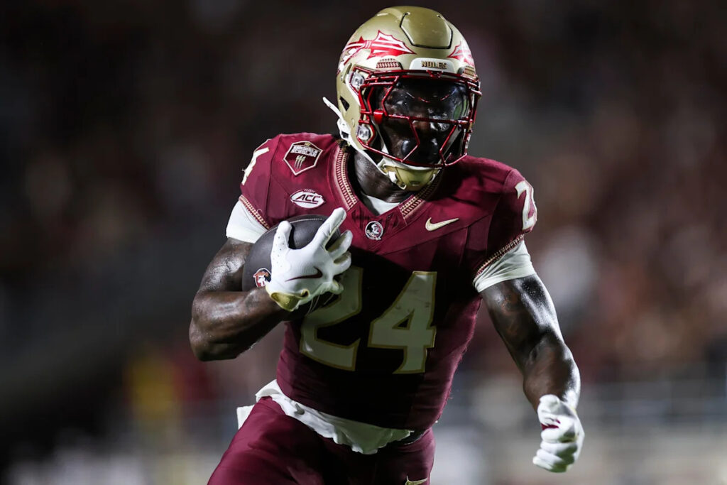 Colts sign RB Roydell Williams; Reportedly work out two more Colts sign RB Roydell Williams; Reportedly work out two more