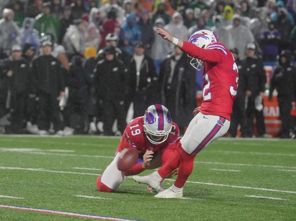 Vote for the play that best highlights Bills losing to Eagles