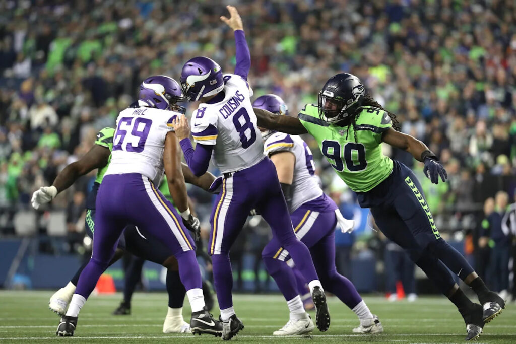 Jadeveon Clowney won’t be reuniting with the Seahawks