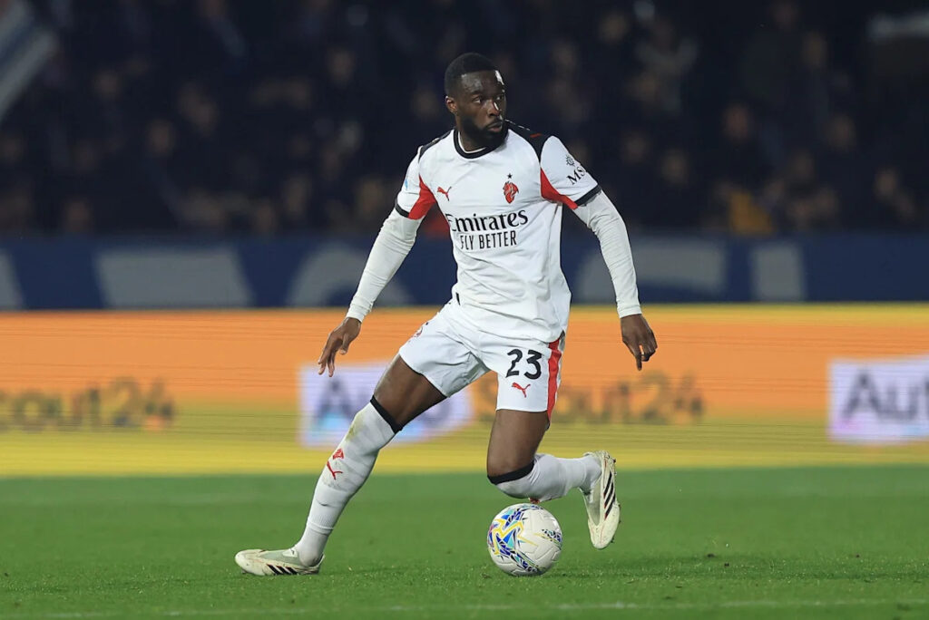 Liverpool Are Showing Interest In This AC Milan Defender: Should Iraola Get Him On Board?