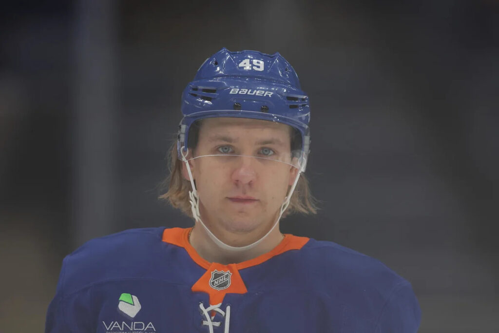 How Max Shabanov’s Islander Career Came Undone