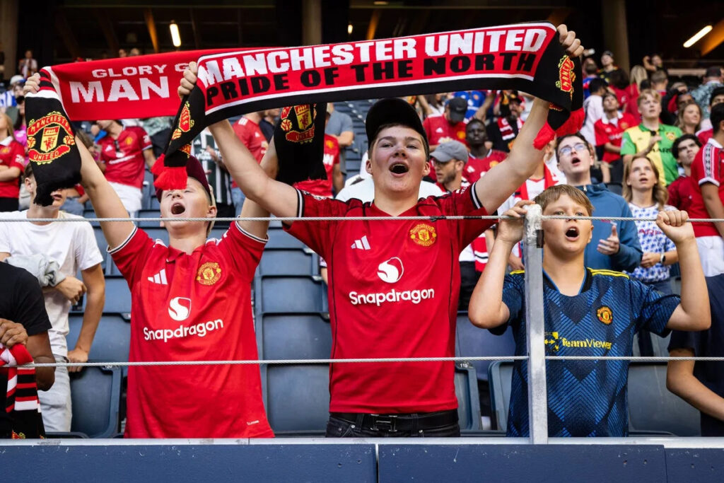Man United announce record-breaking sponsorship deal with betting firm