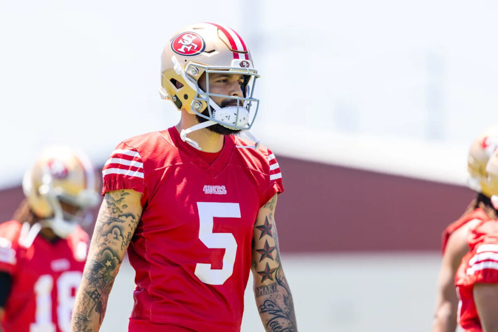 Mike Evans remains sidelined at training camp as injury woes mount on offense for 49ers Mike Evans remains sidelined at training camp as injury woes mount on offense for 49ers