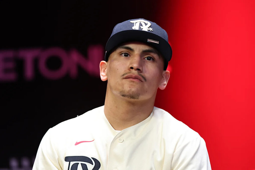 Vergil Ortiz Jr. overplayed his hand and now he’s left with nothing Vergil Ortiz Jr. overplayed his hand and now he’s left with nothing