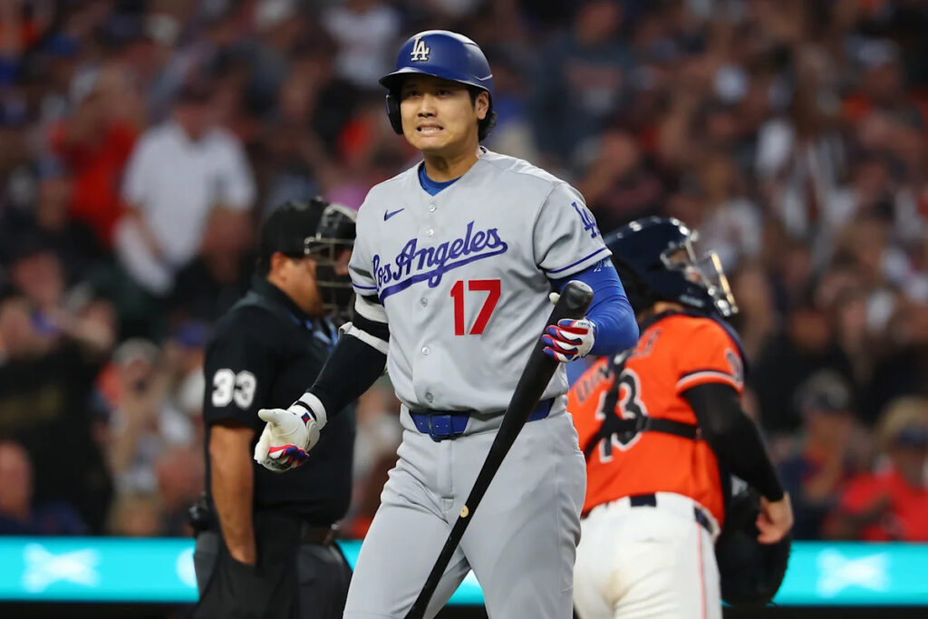 Roberts: Ohtani’s ‘left knee and overall body is not 100%,’ putting into question his Sunday return to the mound