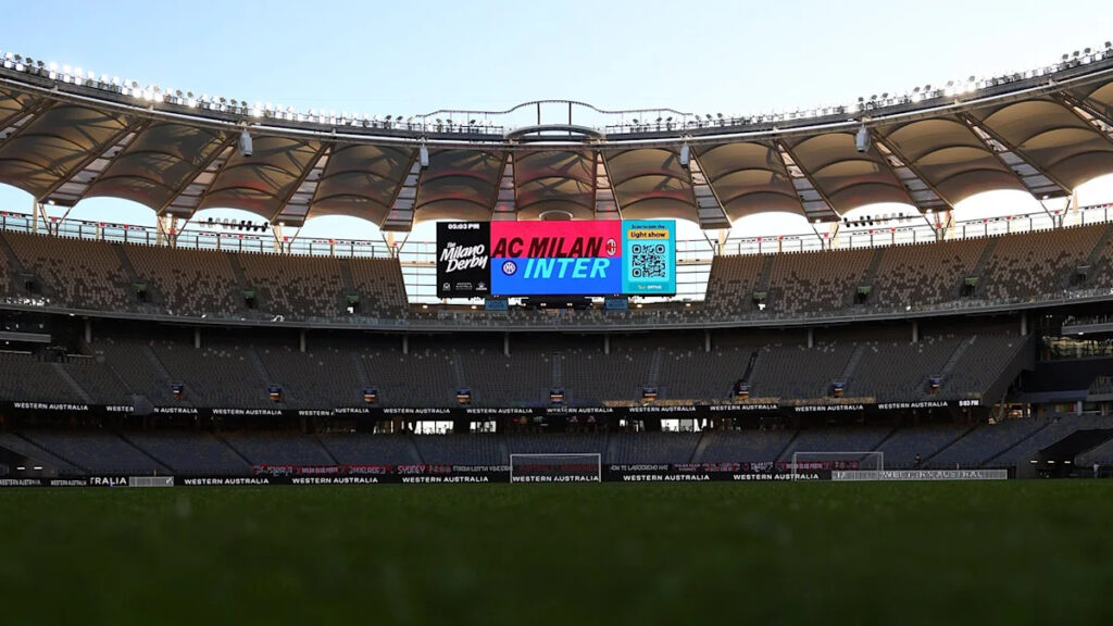 AC MILAN v INTER: THE OFFICIAL LINE-UPS