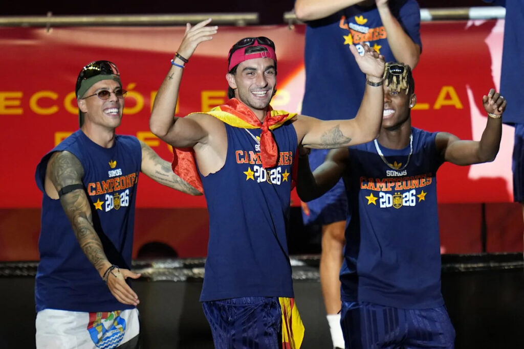 Barcelona players ‘surprised’ by Ferran Torres’ handling of PSG transfer