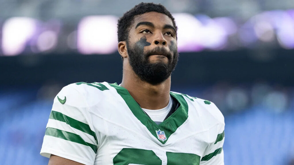 Jets’ Stiggers released from hospital after collapsing in practice Jets’ Stiggers released from hospital after collapsing in practice