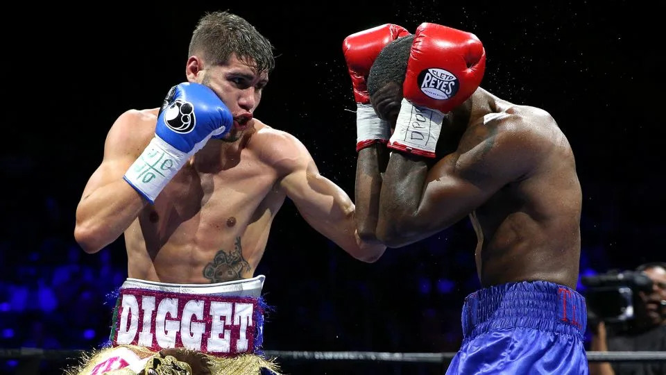 Boxer Prichard Colón dies at 33, 11 years after receiving illegal blow to the head during fight Boxer Prichard Colón dies at 33, 11 years after receiving illegal blow to the head during fight