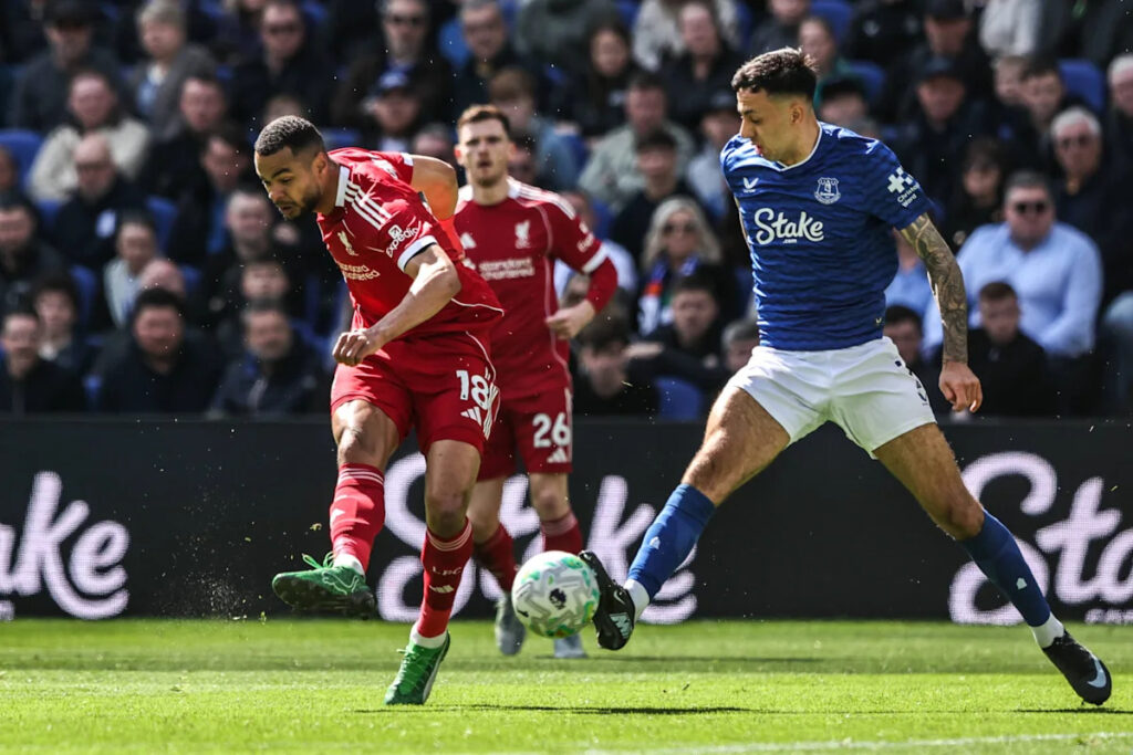 Report: Tottenham Hotspur ‘actively working’ on two major deals Report: Tottenham Hotspur ‘actively working’ on two major deals