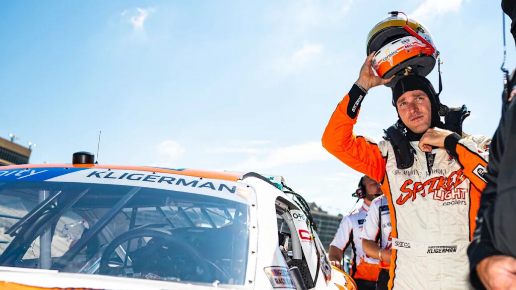 “Time Has Become Something I Have to Be Careful With”– NASCAR Reporter Announces TV Exit After 11 Year Broadcast Run “Time Has Become Something I Have to Be Careful With”– NASCAR Reporter Announces TV Exit After 11 Year Broadcast Run