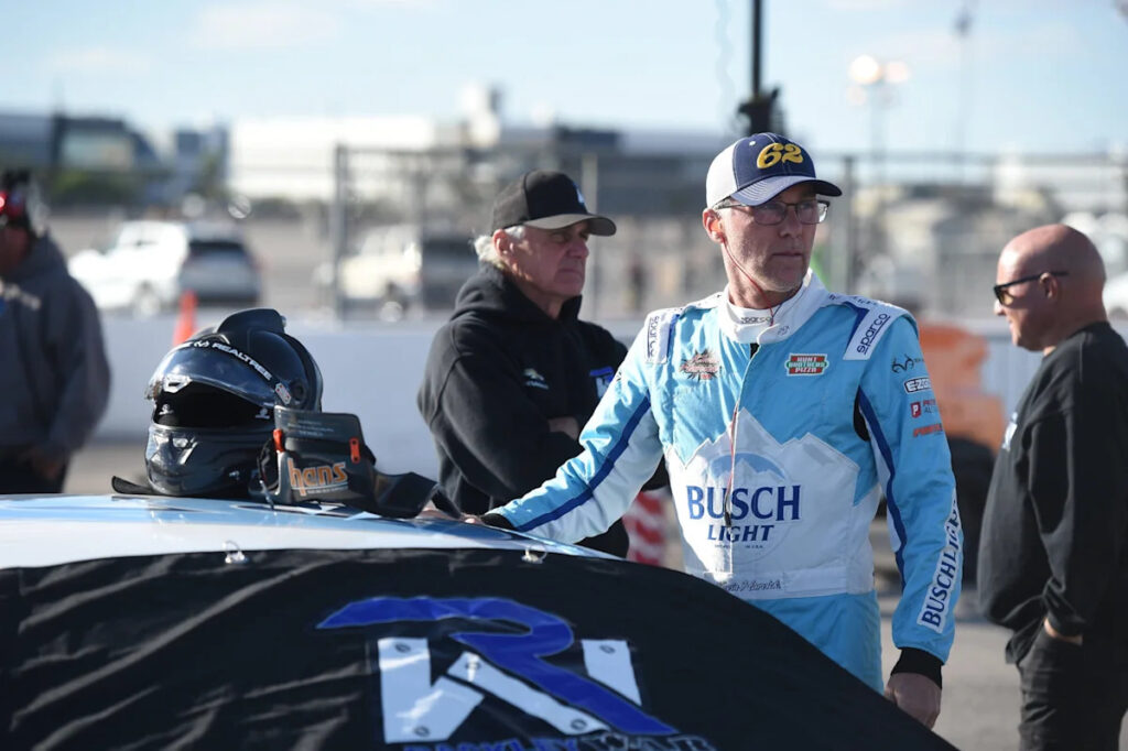 “Wipe Out Half the Field”- Kevin Harvick Calls Out NASCAR Flawed Judgement Jeopardizing Entire Cup Field at Daytona