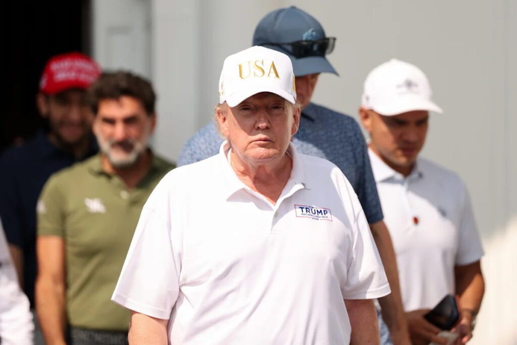 Donald Trump joins Gary Player and former LIV Golf chief for final round of New York event Donald Trump joins Gary Player and former LIV Golf chief for final round of New York event