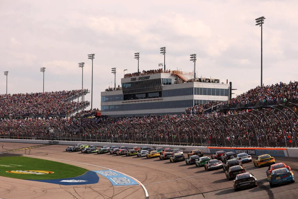 NASCAR Cup Series Iowa Corn 350: Full weekend schedule, how to watch and weather forecast