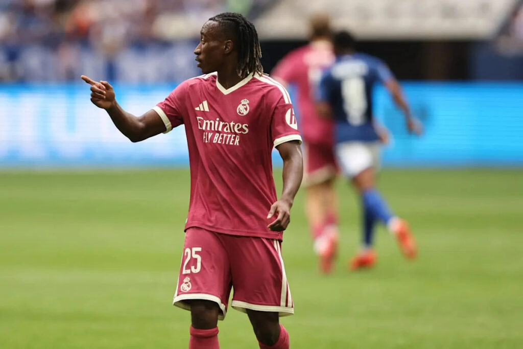 Teenage star makes ambitious Real Madrid vow at presentation – “La Liga, Champions League and…” Teenage star makes ambitious Real Madrid vow at presentation – “La Liga, Champions League and…”