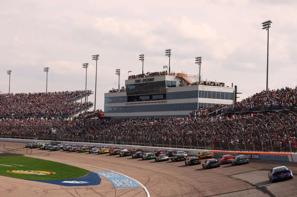 Iowa Speedway secures July 4th race for 2027 NASCAR Cup season