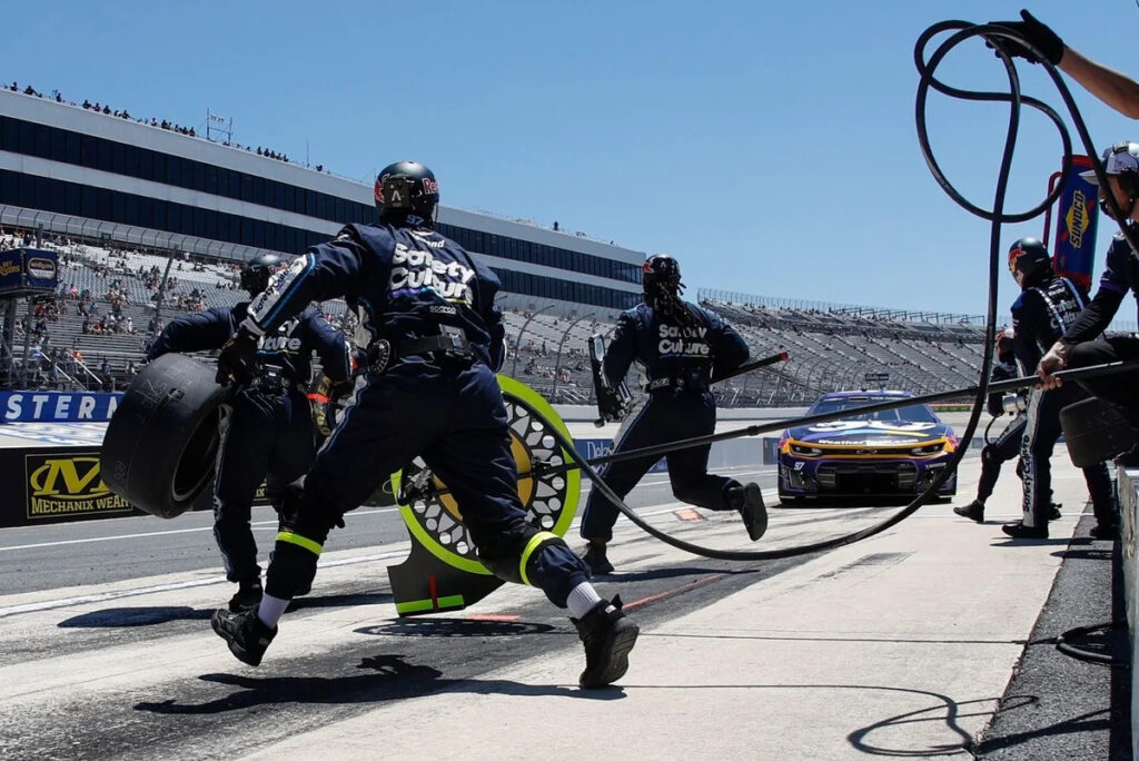 Trackhouse changes nearly every Shane van Gisbergen pit crew member