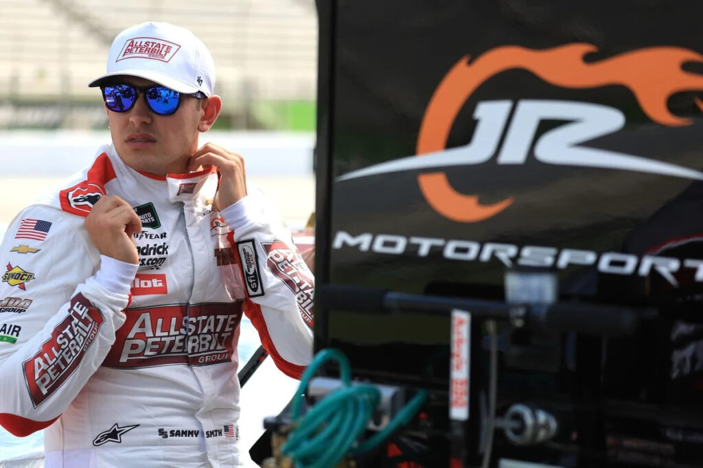 Sammy Smith “moving on” from JR Motorsports after 2026 season Sammy Smith “moving on” from JR Motorsports after 2026 season