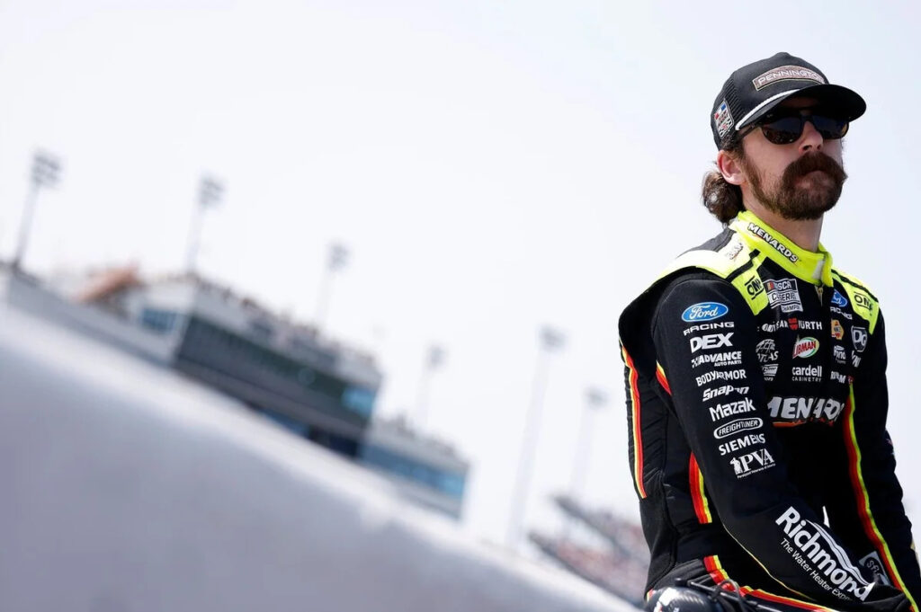 Ryan Blaney makes no excuses after third-place finish at Iowa
