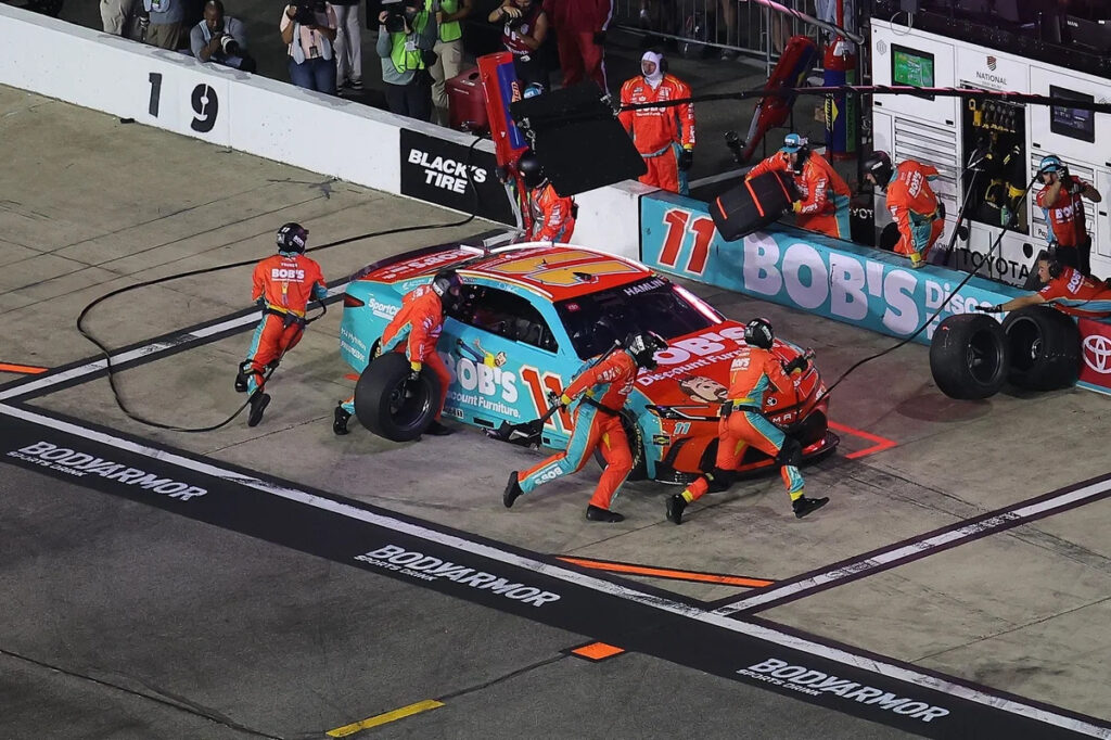 Denny Hamlin breaks down pit struggles that cost No. 11 team Denny Hamlin breaks down pit struggles that cost No. 11 team