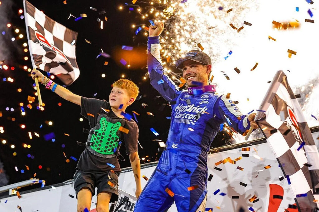 Aided by Mother Nature, Kyle Larson returns to Iowa to win Knoxville Nationals Aided by Mother Nature, Kyle Larson returns to Iowa to win Knoxville Nationals