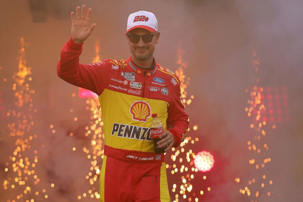 Joey Logano’s crew chief thinks the old wisdom of the Chase no longer applies