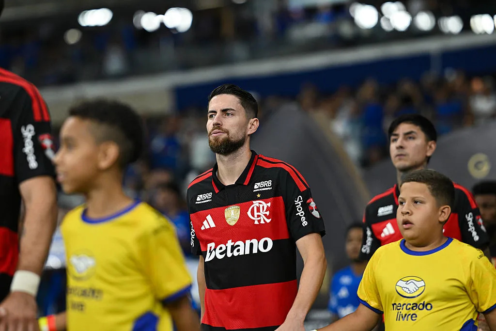 How did it stay out? Jorginho’s INCREDIBLE save in Fla 🆚 Cruzeiro, watch 🎥 How did it stay out? Jorginho’s INCREDIBLE save in Fla 🆚 Cruzeiro, watch 🎥