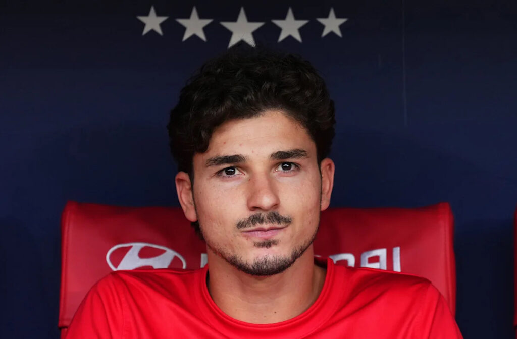 🚨 Breaking: Julián Álvarez won’t train for the third day running! 🚨 Breaking: Julián Álvarez won’t train for the third day running!