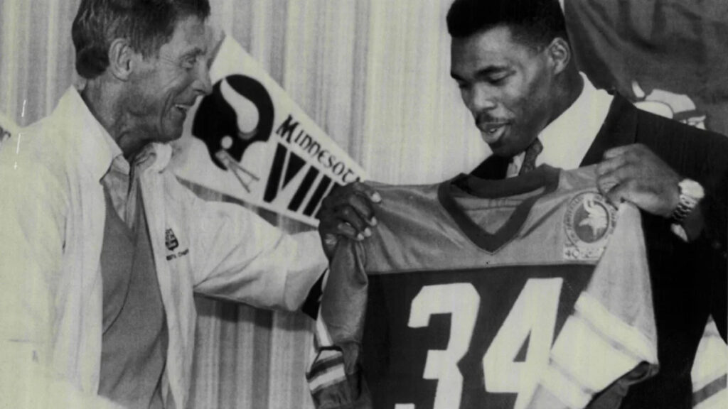 Jerry Jones again compares the Micah Parsons trade to the Herschel Walker trade