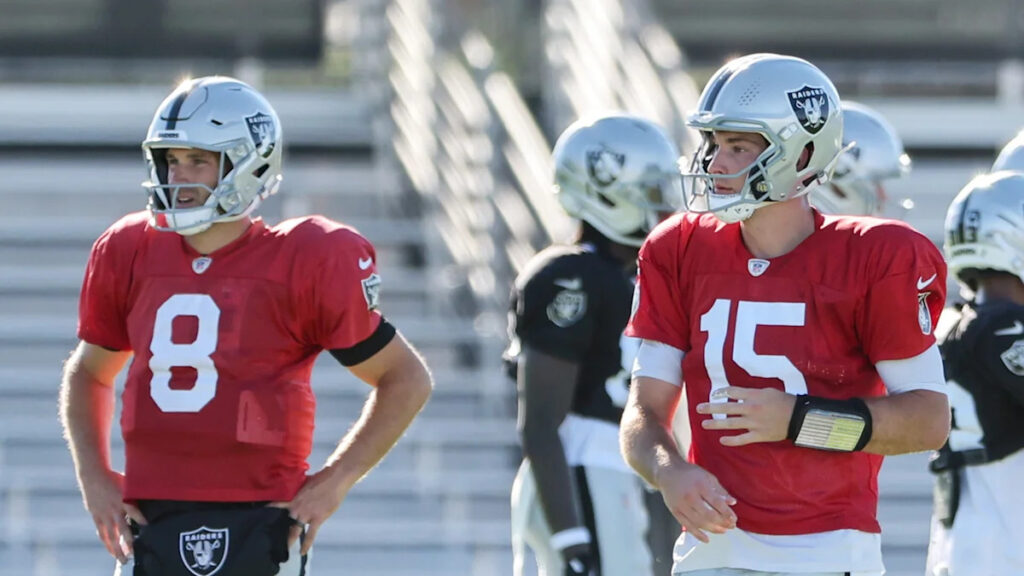 Klint Kubiak still not ready to name starting QB for Week 1